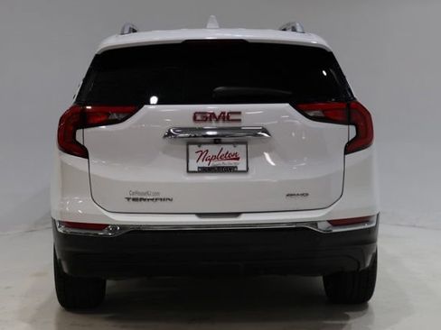 Used 2021 GMC Terrain SLT w/ Infotainment Package II AWD/4WD image 7