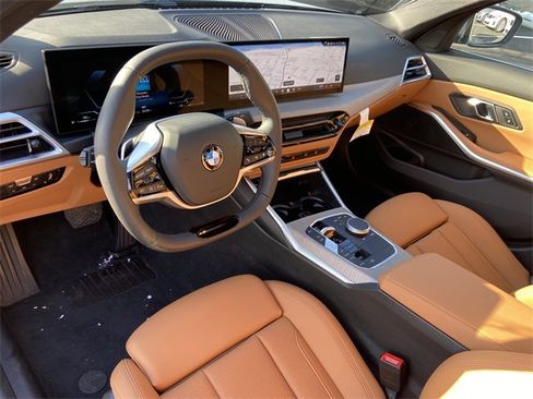 Used 2025 BMW 330i xDrive Sedan w/ Convenience Package image 20