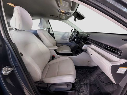 Used 2024 Hyundai Kona SE FWD image 25