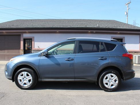 Used 2013 Toyota RAV4 LE AWD/4WD image 10