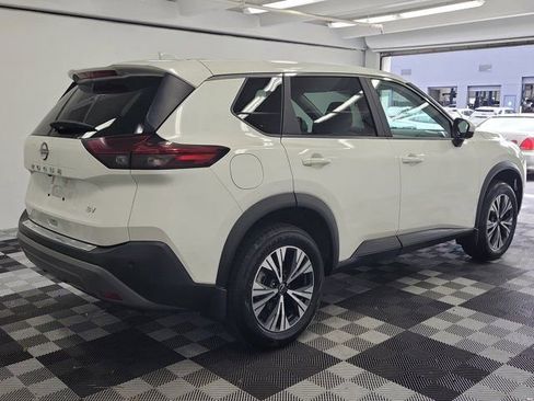 Used 2023 Nissan Rogue SV FWD image 6
