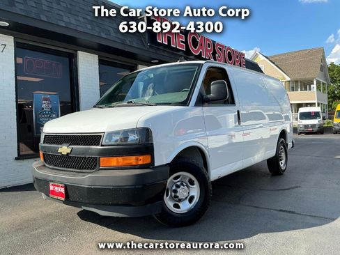 Used 2019 Chevrolet Express 3500 w/ Driver Convenience Package image 1