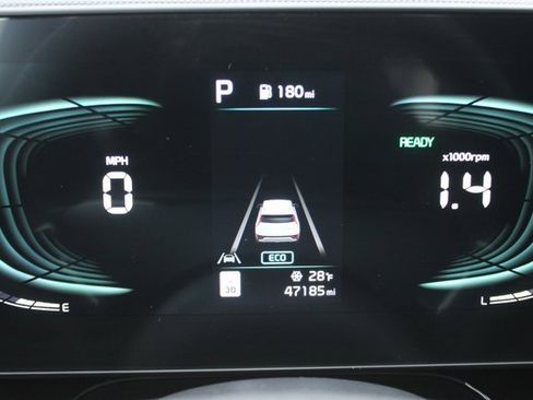 Used 2023 Kia Niro EX image 15