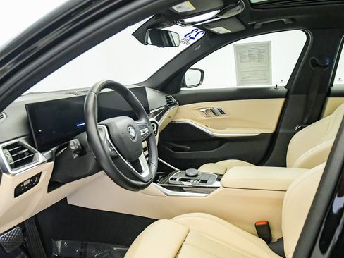 Certified 2023 BMW 330i Sedan w/ Convenience Package RWD image 17