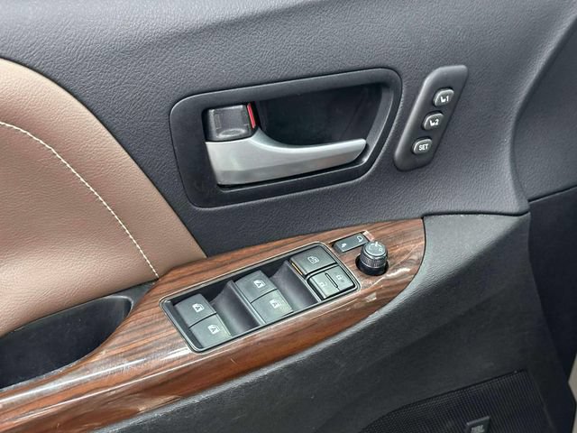 Used 2017 Toyota Sienna Limited Premium w/ Protection Package AWD/4WD image 28