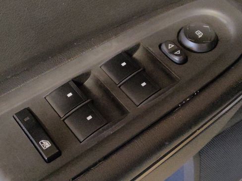 Used 2017 Chevrolet Traverse LT w/ Traveler's Package image 27