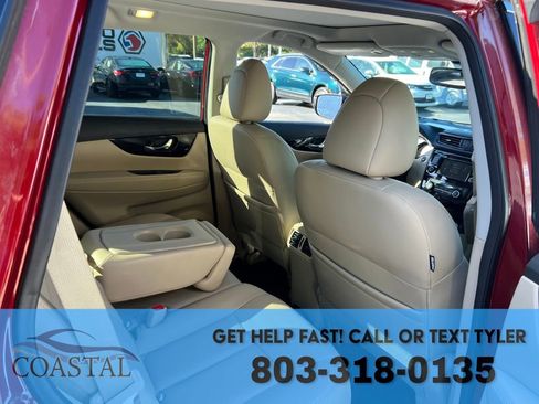 Used 2019 Nissan Rogue SL w/ Premium Package image 11