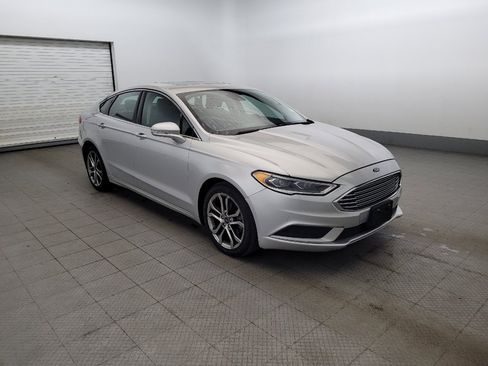 Used 2019 Ford Fusion SEL FWD image 13