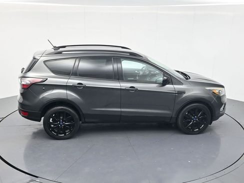 Used 2018 Ford Escape SE w/ SE Sport Appearance Package FWD image 37