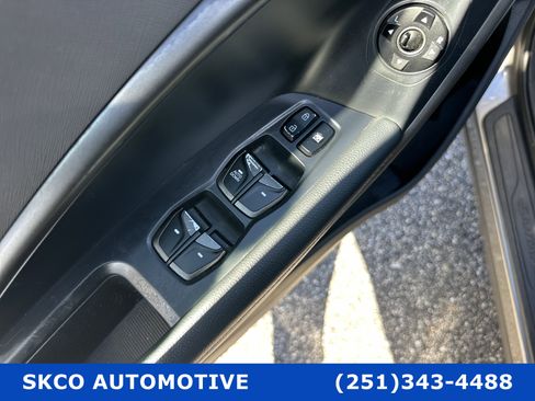 Used 2018 Hyundai Santa Fe Sport image 22