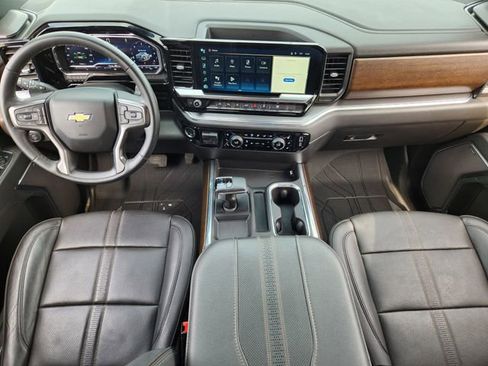 Used 2024 Chevrolet Silverado 1500 High Country w/ High Country Premium Package AWD/4WD image 26