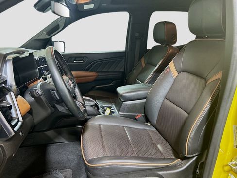 Used 2023 GMC Canyon AT4 w/ AT4 Premium Package AWD/4WD image 18