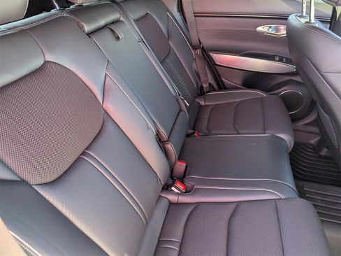 Used 2025 Genesis GV70 3.5T Sport image 13