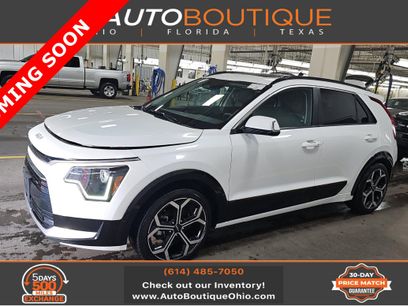 Used 2023 Kia Niro EX Touring