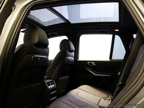 Certified 2024 BMW X5 xDrive40i w/ M Sport Package image 13