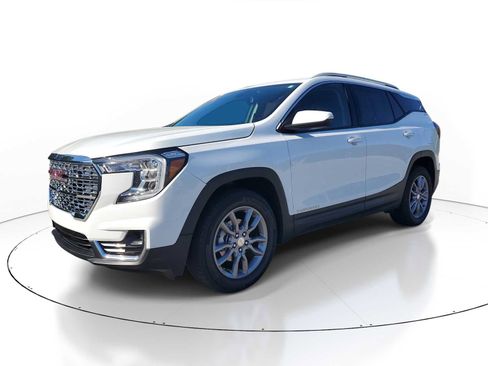 Used 2024 GMC Terrain SLT AWD/4WD image 1