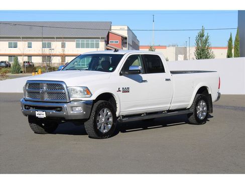 Used 2018 RAM 3500 Laramie image 1