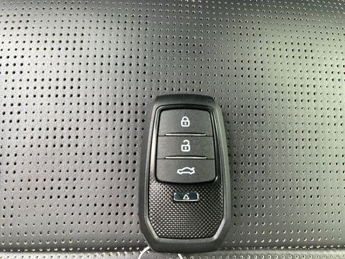 Used 2023 Toyota Tundra Capstone AWD/4WD image 33