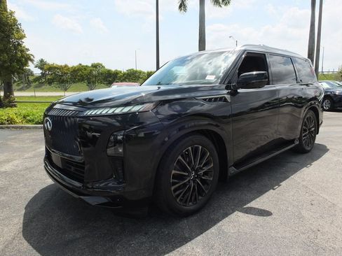 Used 2025 INFINITI QX80 Autograph w/ Autograph Exterior Package AWD/4WD image 18
