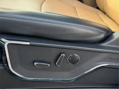 Used 2023 Ford F150 Lariat w/ Equipment Group 502A High image 21