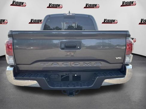 Used 2022 Toyota Tacoma TRD Off-Road AWD/4WD image 6