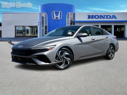 Used 2025 Hyundai Elantra SEL