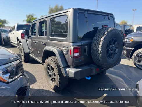 Used 2024 Jeep Wrangler Unlimited AWD/4WD image 3