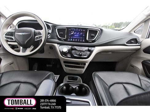 Used 2020 Chrysler Pacifica Limited w/ Advanced Safetytec Group FWD image 10