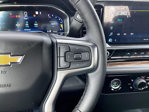 Used 2023 Chevrolet Silverado 1500 LT image 23