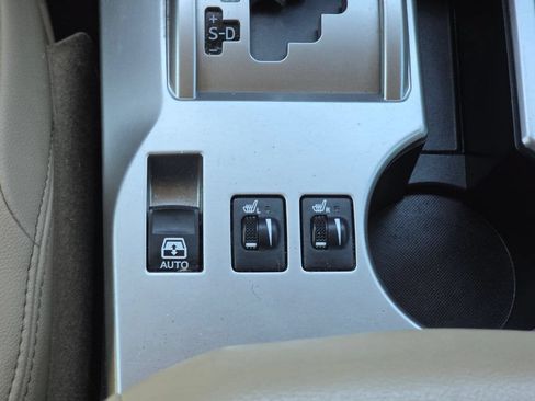 Used 2019 Toyota 4Runner SR5 Premium AWD/4WD image 18