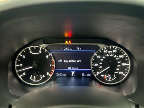 Used 2022 Nissan Altima 2.5 SR w/ Midnight Edition Package FWD image 12