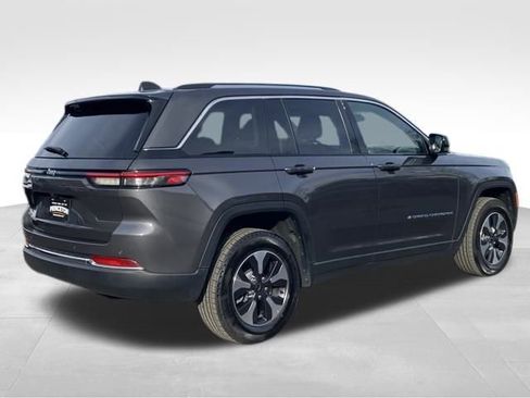 Used 2024 Jeep Grand Cherokee Limited 4xe image 7