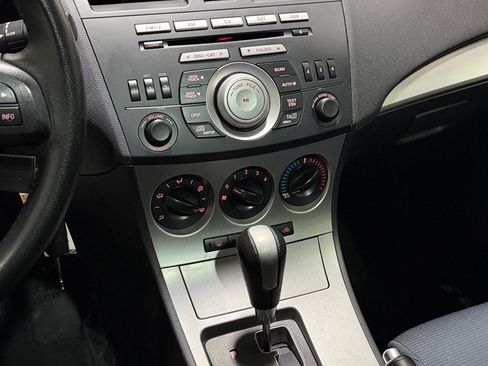 Used 2010 MAZDA MAZDA3 s Sport FWD image 13