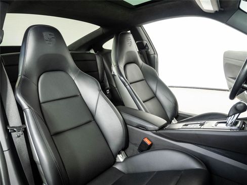 Certified 2017 Porsche 911 Carrera 4S AWD/4WD image 17