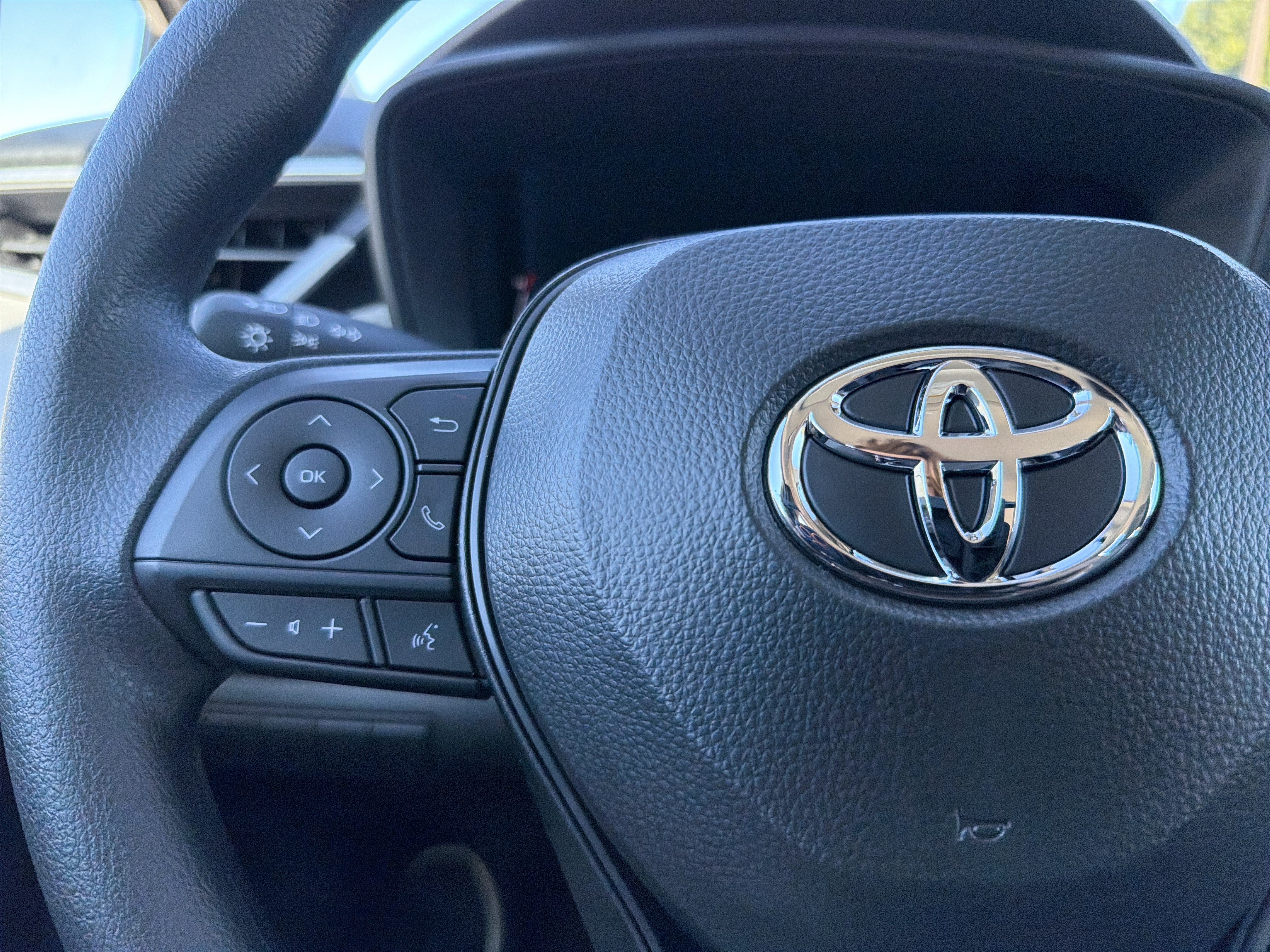 New 2027 Toyota Corolla LE FWD image 27