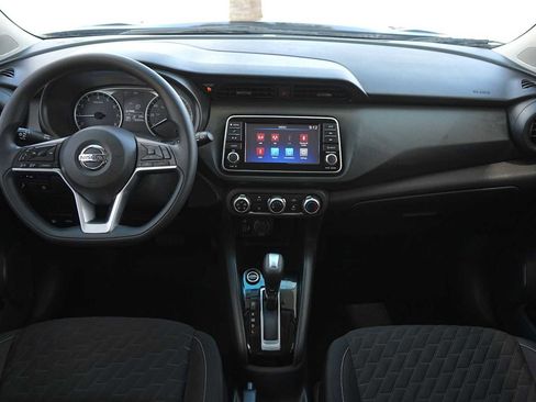 Used 2021 Nissan Kicks S FWD image 10