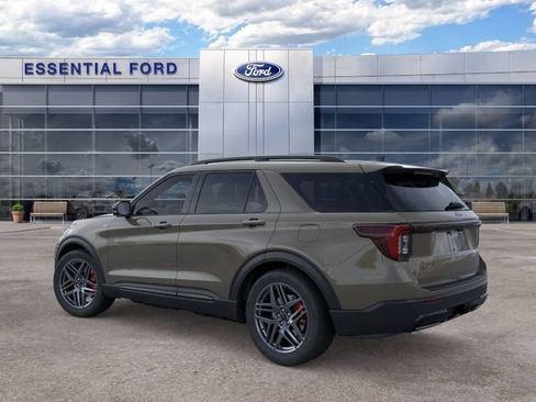 New 2026 Ford Explorer ST-Line w/ ST-Line Street Pack RWD image 4