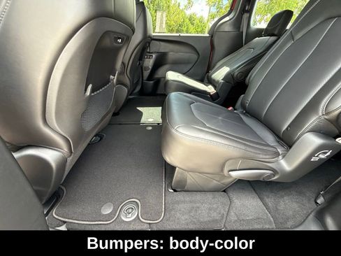 New 2026 Chrysler Pacifica Select image 26