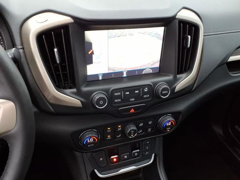 Used 2018 GMC Terrain Denali w/ Advanced Safety Package AWD/4WD image 21