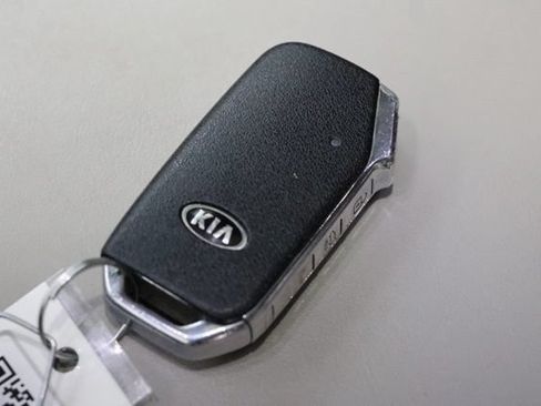 Used 2020 Kia Telluride S FWD image 38