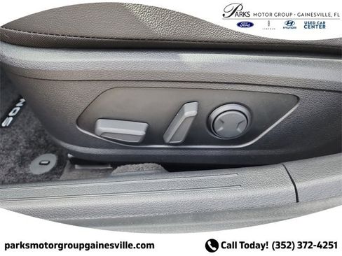 New 2025 Hyundai Sonata Limited image 18