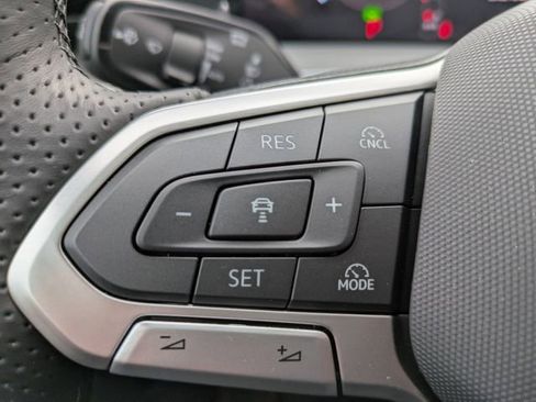 New 2026 Volkswagen Tiguan SE R-Line FWD image 26