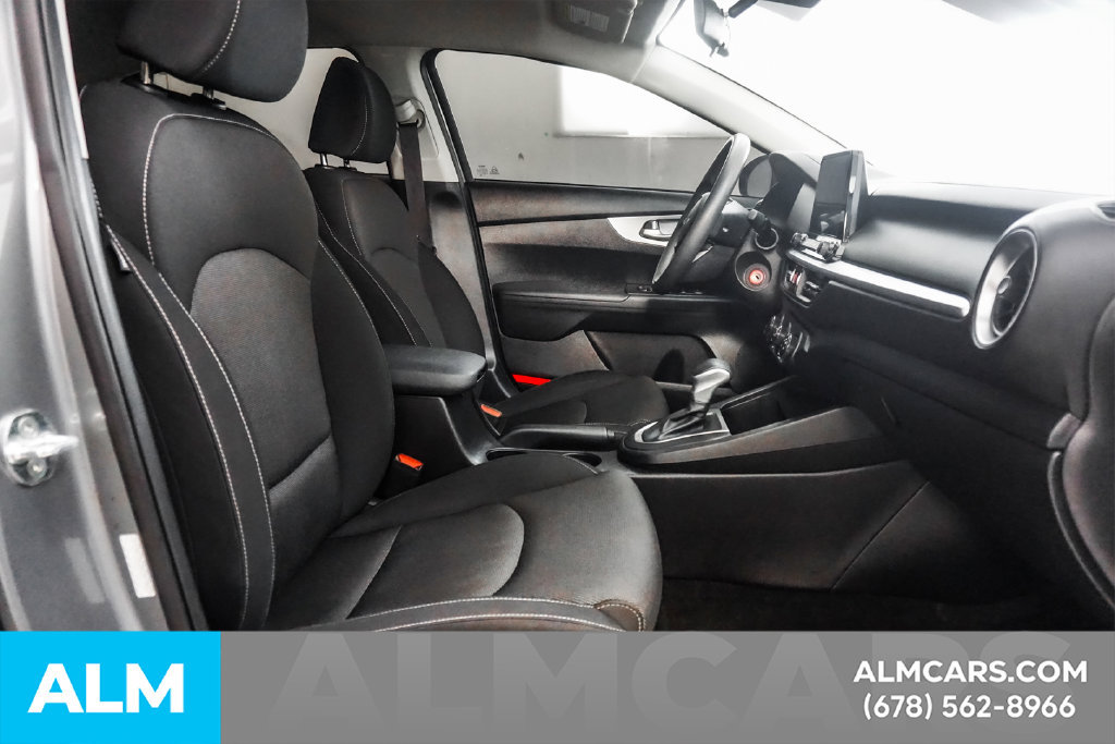 Used 2023 Kia Forte LXS w/ LXS Technology Package FWD image 17