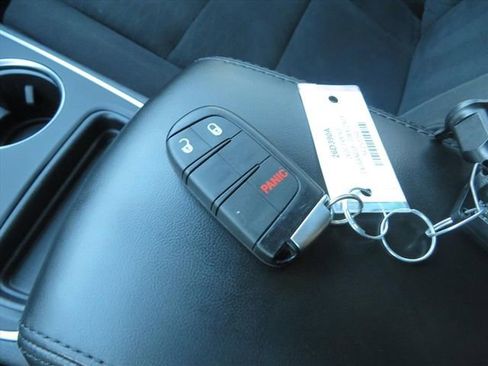 Used 2020 Dodge Durango SXT w/ Trailer Tow Group IV image 31