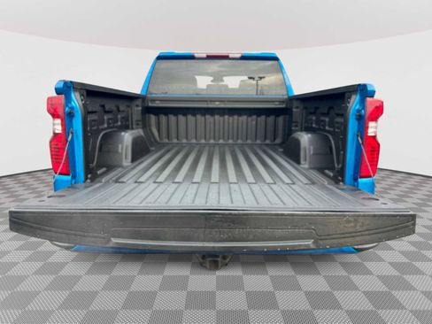 Certified 2023 Chevrolet Silverado 1500 Custom image 25