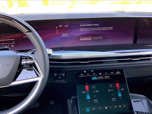 New 2026 Cadillac Escalade IQL Sport 1 w/ LPO, ONYX Package image 8