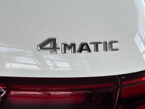 New 2026 Mercedes-Benz GLB 250 4MATIC image 6