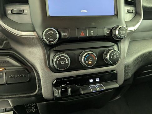 Certified 2022 RAM 2500 Big Horn image 24