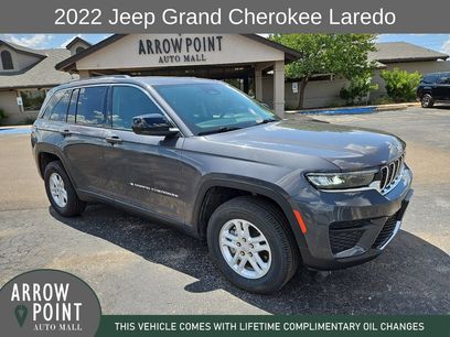 Used 2022 Jeep Grand Cherokee Laredo w/ Luxury Tech Group I