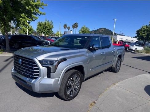 Used 2022 Toyota Tundra Capstone image 3